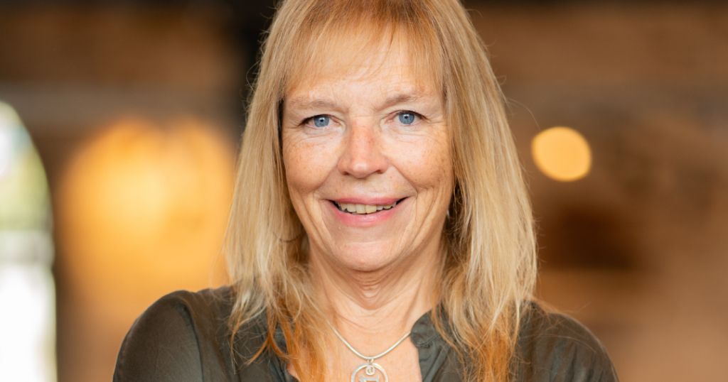 Lindsey Hall MBE